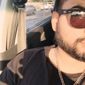 Meet your Posher, Berzain